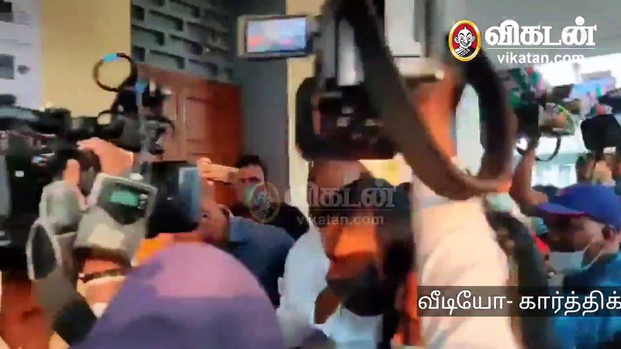 TN Elections Live Update News:  வாக்களித்தார் நடிகர் ரஜினிகாந்த்! | Actor rajini Cast His Vote