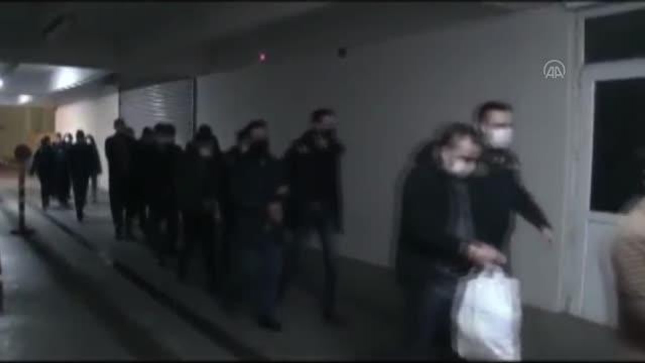 Son dakika haberleri | Terör örgütü DEAŞ operasyonunda adliyeye sevk edilen şüphelilerden 2'si tutuklandı