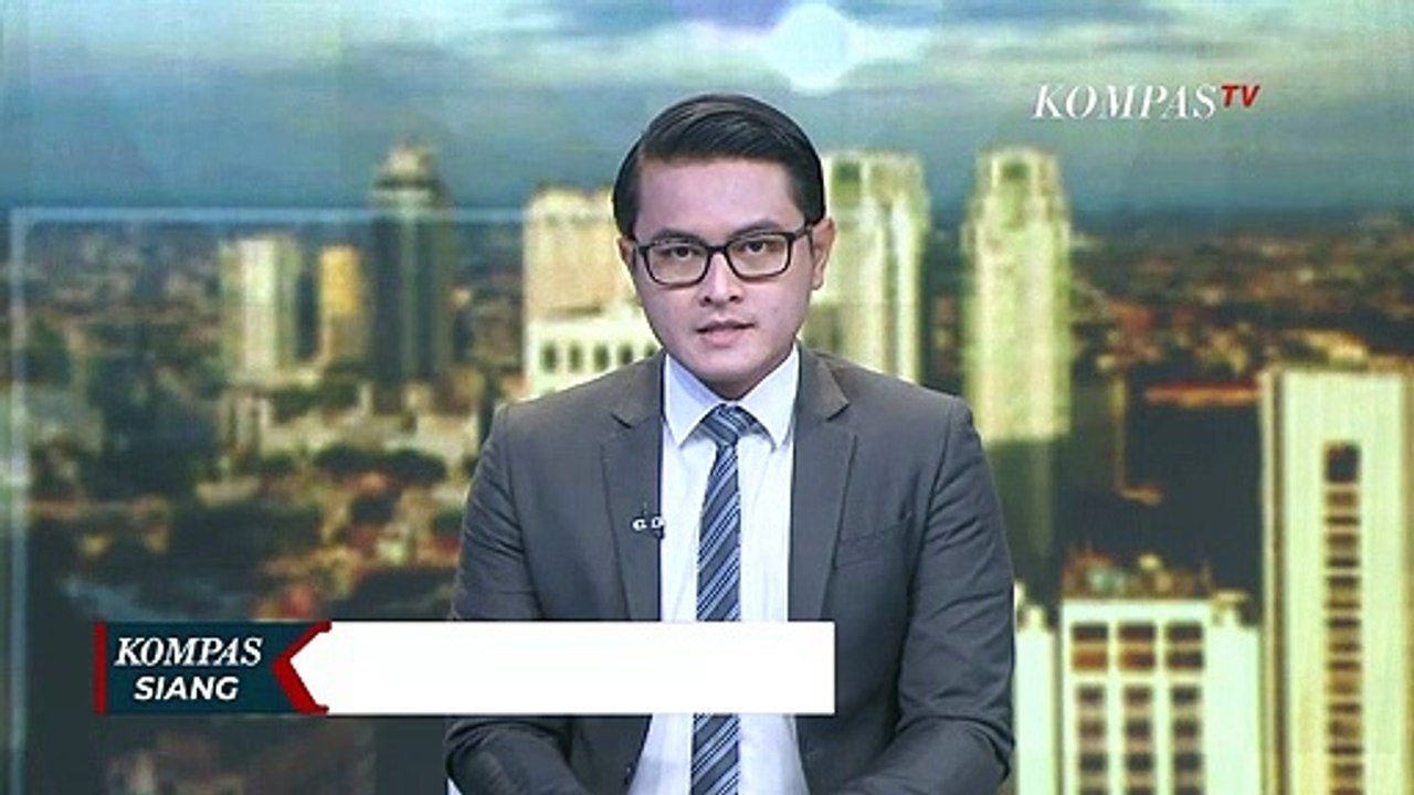 Densus 88 Geledah Tempat Usaha dan Rumah Terduga Teroris di Karawang