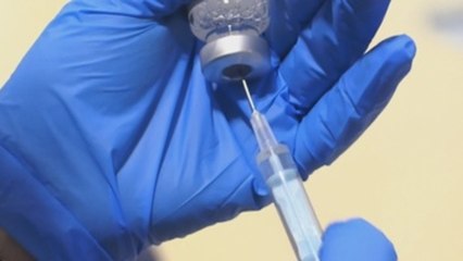Sanidad confía en cumplir la vacunación ante repunte más contenido de covid