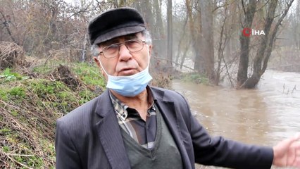 Domaniç'te dereler taştı, tarım arazileri sular altında kaldı