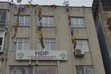 ADIYAMAN'DA 4 HDP'LİYE TERÖR PROPAGANDASINDAN GÖZALTI