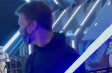 Tom Brady e Gisele Bündchen aproveitam dia em família na Disney