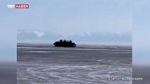 Baykal gölünde askeri araç suya gömüldü