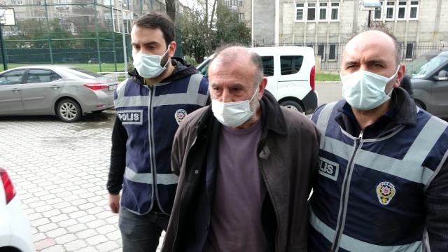 Tüfekle bir kişiyi vurup balkonunda basına açıklama yaptıktan sonra teslim olan şahıs adliyeye sevk edildi