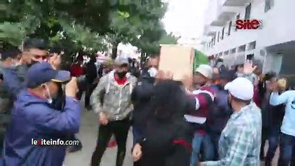 جنازة مهيبة.. لحظة دفن جثمان الحاجة الحمداوية في مقبرة الشهداء بالبيضاء