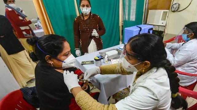 Aim to give Covid-19 vaccine to those in need, not those who want it: Centre on vaccination for all