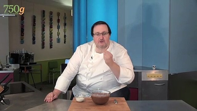 Leçon de goût : La mousse au chocolat par Philippe Conticini