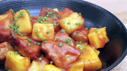 Porc à l'aigre doux et à l'ananas