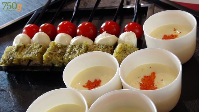 Verrines de mousse d'oeufs brouillés, oeufs saumon et pesto
