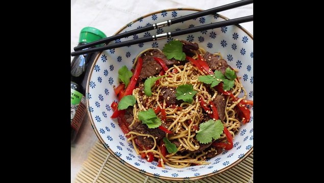 Nouilles sautées au boeuf