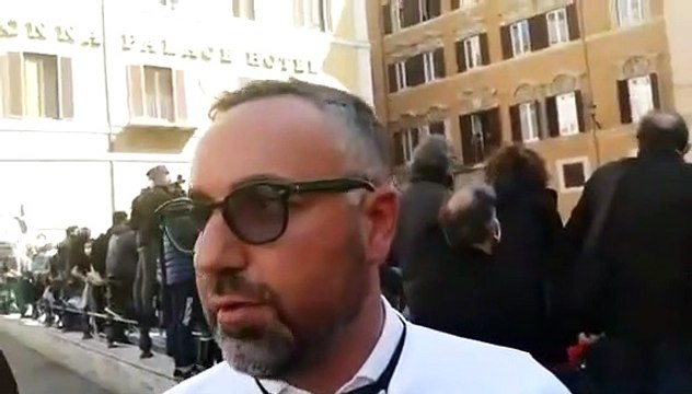 Roma. Io Apro protesta contro le chiusure degli esercizi commerciali