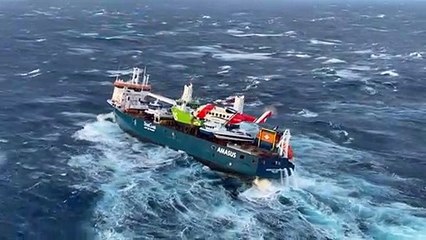 Resgate em alto-mar