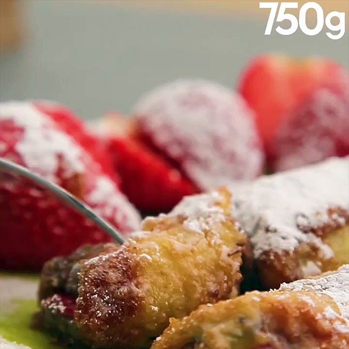 Brioche perdue roulée au chocolat et aux fruits