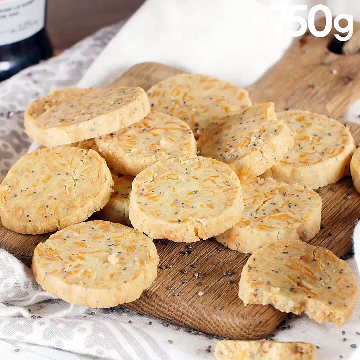 Sablés apéritifs à la mimolette et graines de pavot