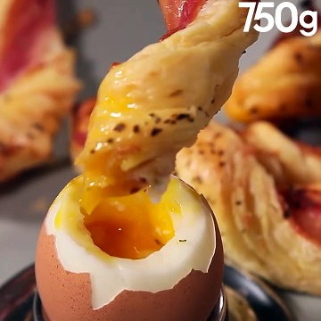 Allumettes feuilletées au lard