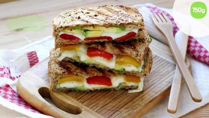 Croque-monsieur mozza avocat et poivron