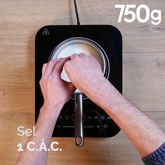 Choux au fromage fouetté, avocat et saumon fumé