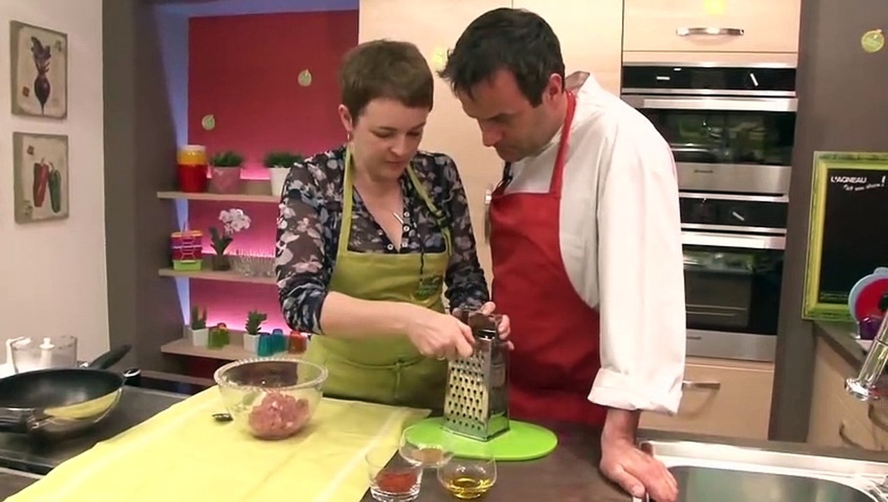 Kebab d'agneau, sauce à la menthe