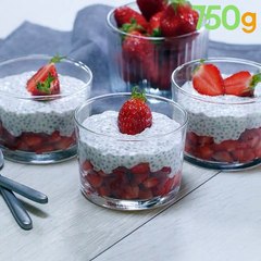 Pudding aux graines de chia et fraises du Périgord IGP