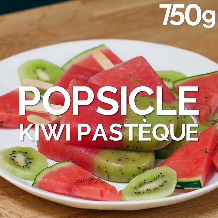 Popsicle ou esquimaux glacés à la pastèque et au kiwi