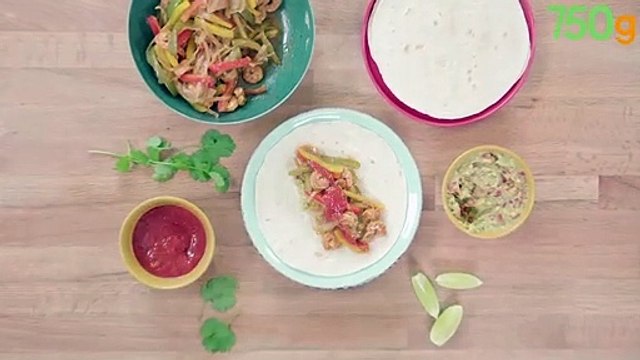 Fajitas aux crevettes et aux poivrons