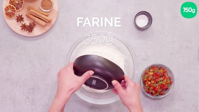 Pain d'épices aux fruits confits