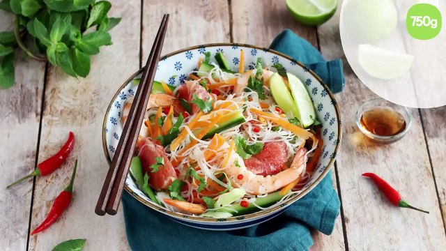 Salade Thaïlandaise aux vermicelles de riz, crevettes et pamplemousse
