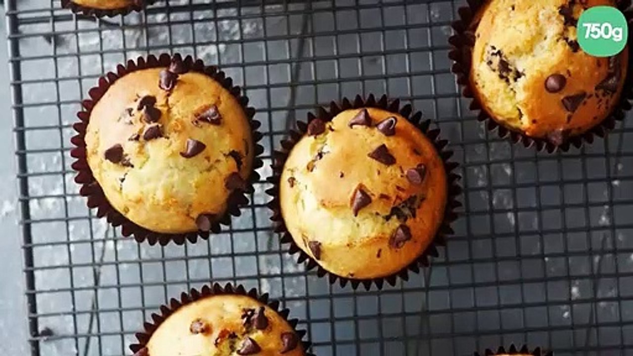Muffins aux pépites de chocolat moelleux comme à la maison