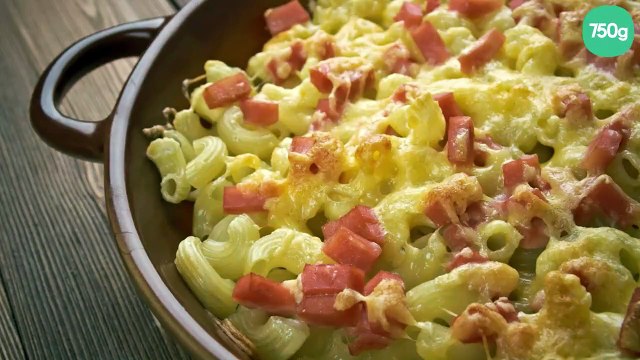 Gratin de pâtes aux lardons & à la mozzarella