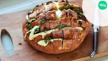 Pain hérisson à effeuiller au pesto et au Cantal