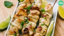 Brochettes de poulet marinées à l'huile d'olive et au citron