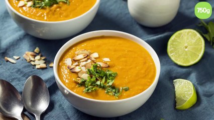 Velouté de patates douces au lait de coco et tartines