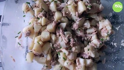 Salade de pommes de terre au thon classique