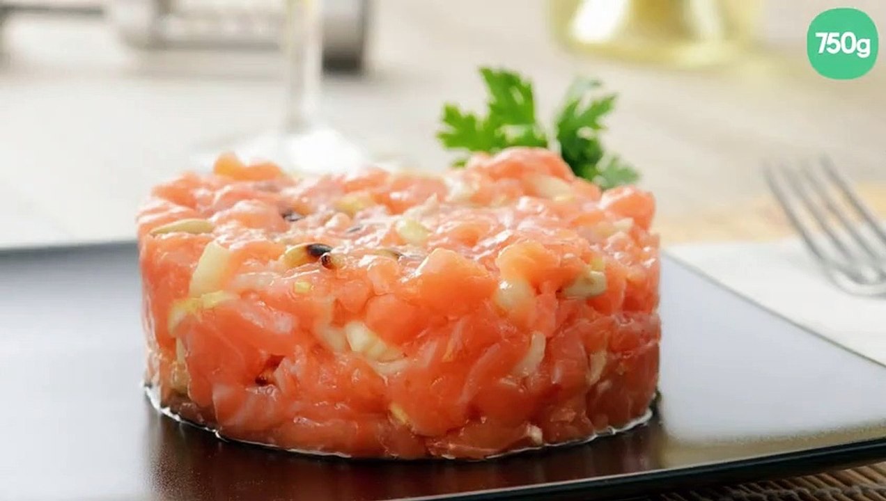 Tartare de saumon frais rehaussé de saumon fumé