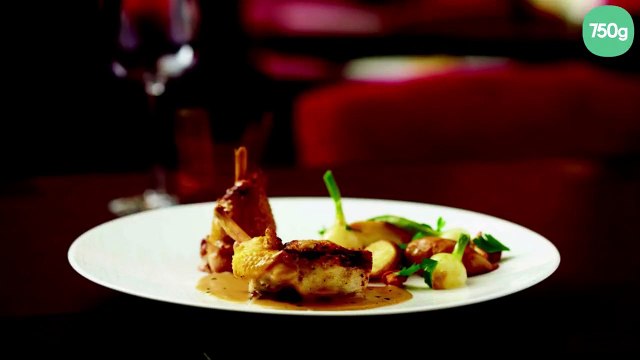 Chapon jaune des Landes, rôti en cocotte, moutarde à la truffe