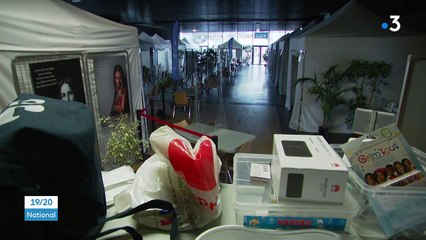 Covid-19 : le vaccinodrome du Stade de France ouvre ses portes et entraîne la fermeture de centres plus modestes