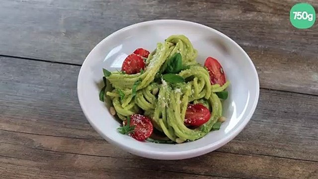 Spaghettis au pesto d'avocat