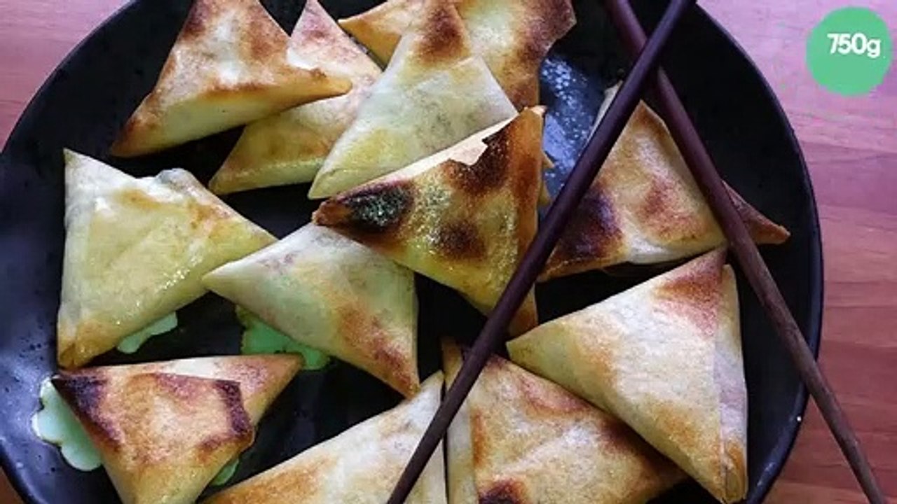 Samoussa de Noël au foie gras et confit d'oignon figues