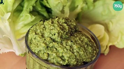 Pesto de salade verte (laitue et feuille de chêne) à la pistache