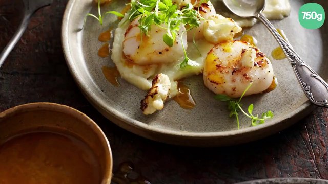 Saint-Jacques poêlées au gingembre et purée de panais et topinambours