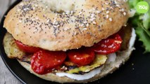 Bagel végétarien : mozzarella, aubergines et tomates confites