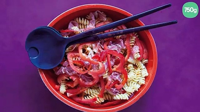Salades de pâtes fraîch'attitude au poivron et au jambon cru