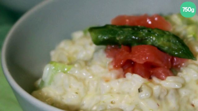 Risotto aux asperges vertes, saumon fumé et parmesan