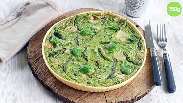 Quiche végétarienne aux asperges, petit pois et mâche