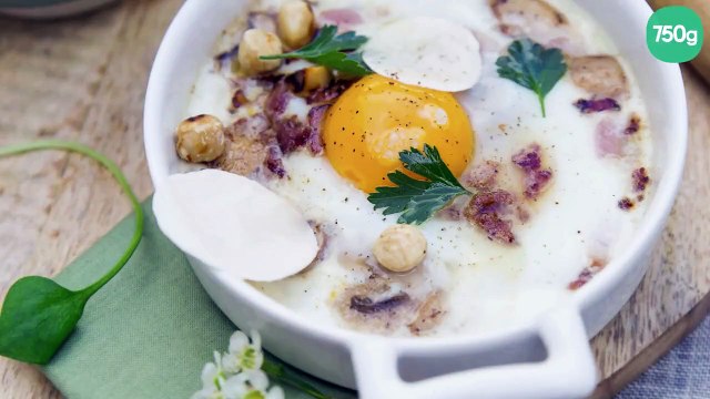 Œuf au plat, champignon de Paris, jaune aux éclats de noisette