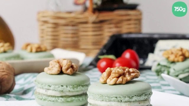 Macarons roquefort Papillon, poire & noix