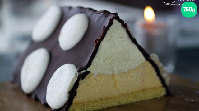 Bûche de Noël au chocolat blanc et aux fruits de la passion
