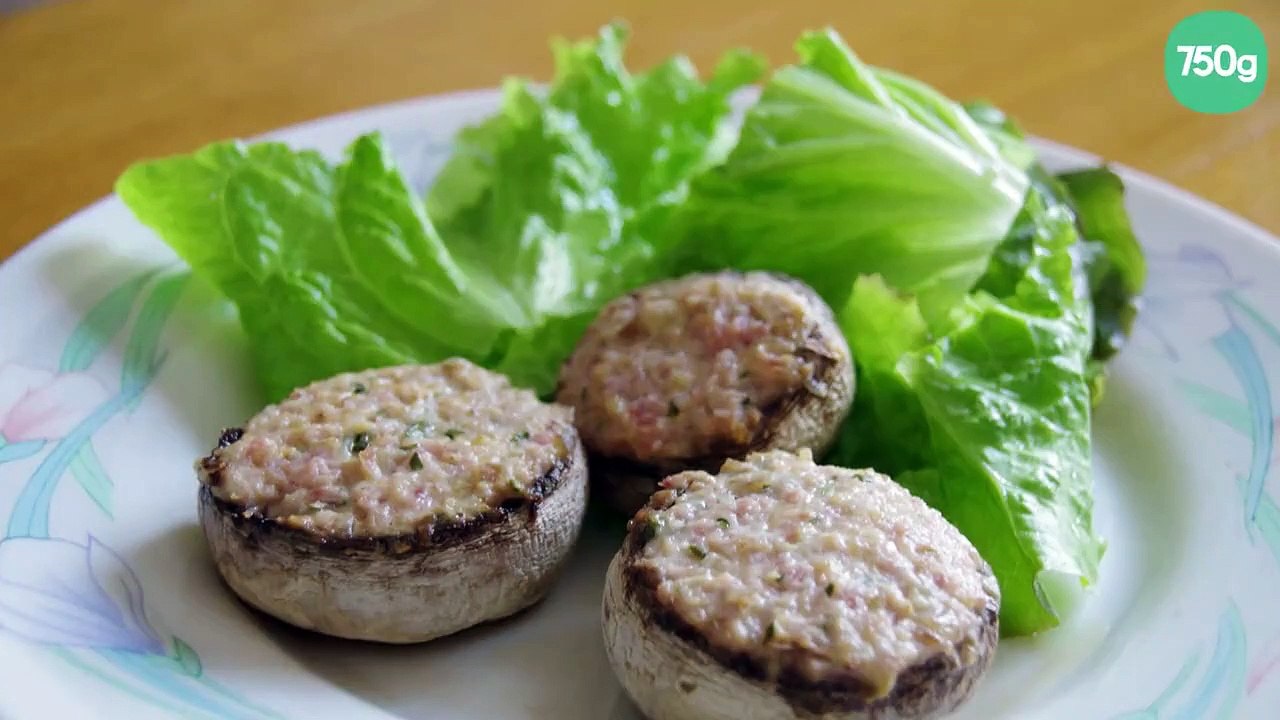 Champignons de Paris farcis au fromage blanc et au jambon
