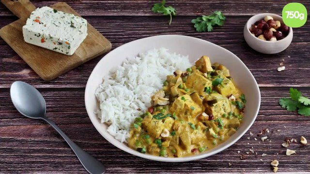 Curry de tofu épinard noisette aux légumes et lait de coco